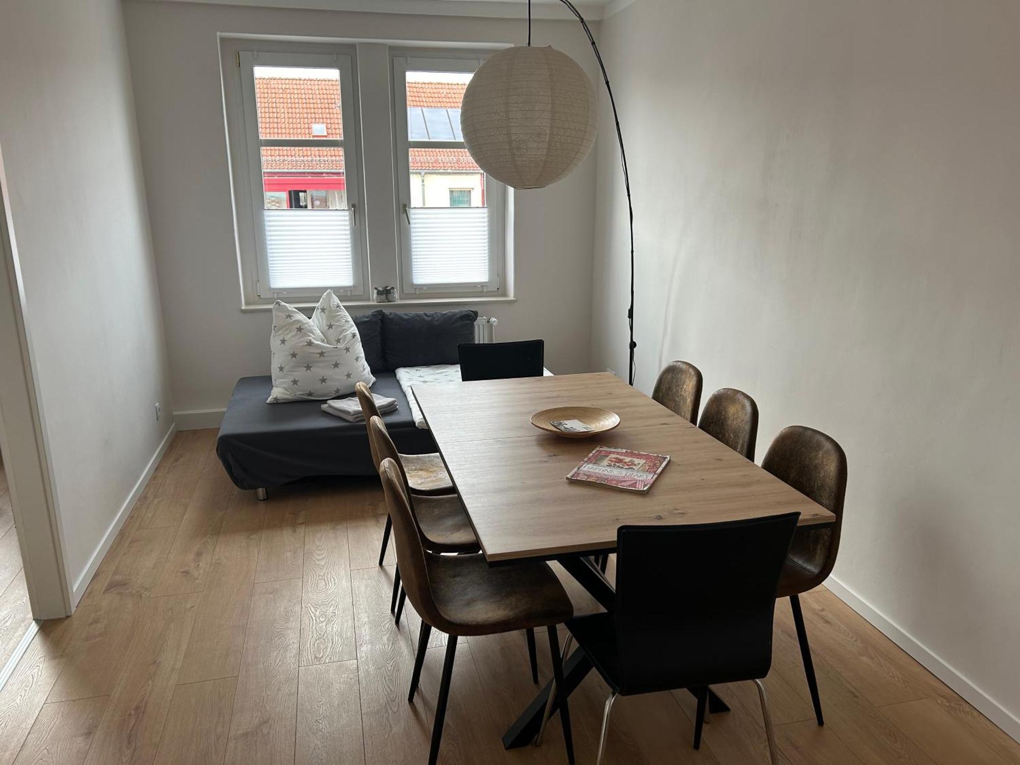 Schoene Neue 4 Zimmer Wohnung Mit Sued-Balkon Bis 8 Personen Naumburg  Eksteriør bilde