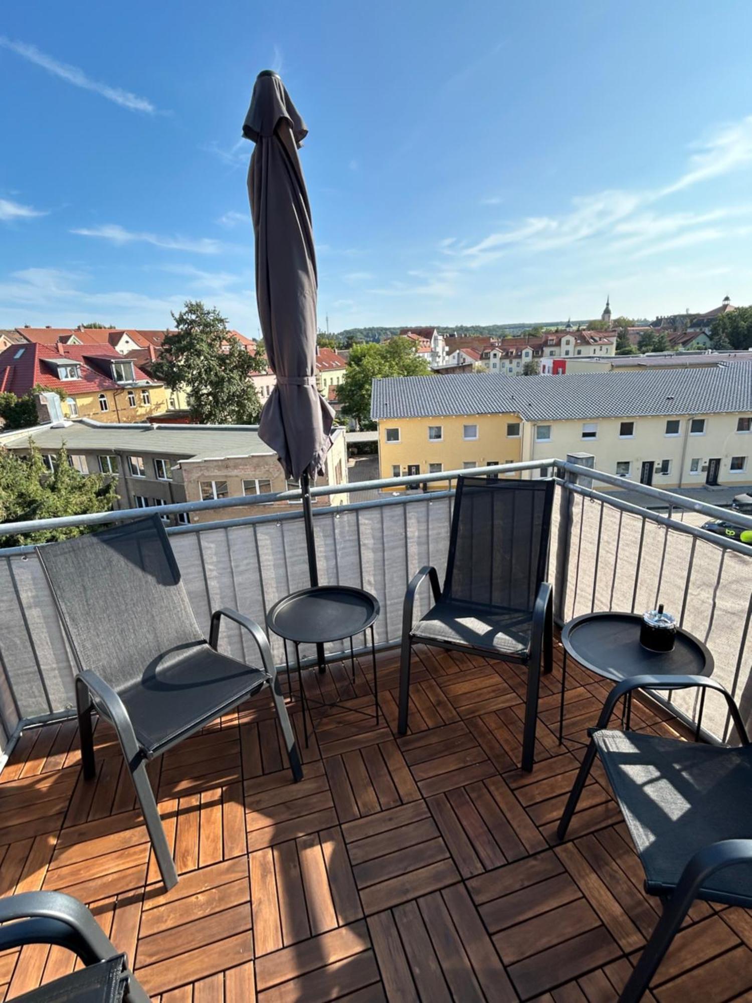 Schoene Neue 4 Zimmer Wohnung Mit Sued-Balkon Bis 8 Personen Naumburg  Eksteriør bilde