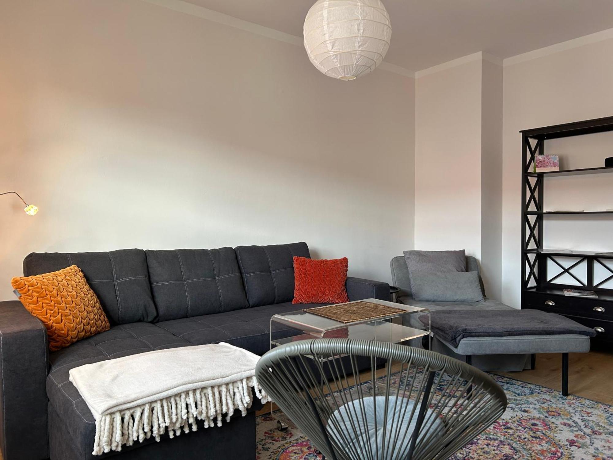 Schoene Neue 4 Zimmer Wohnung Mit Sued-Balkon Bis 8 Personen Naumburg  Eksteriør bilde